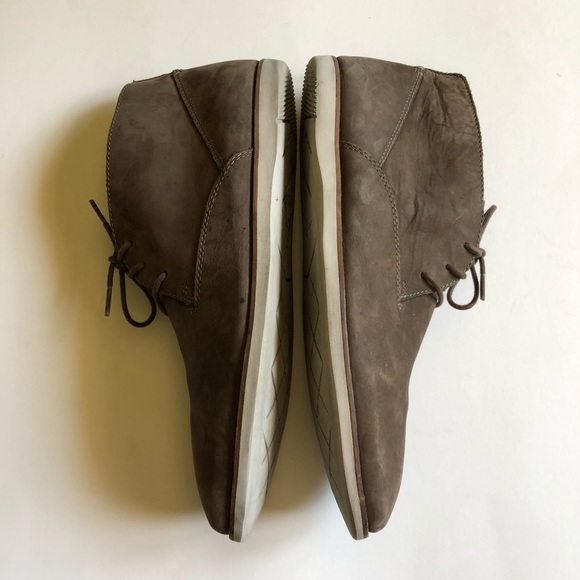 Clark’s Brown Men Chukka Boots main image 5